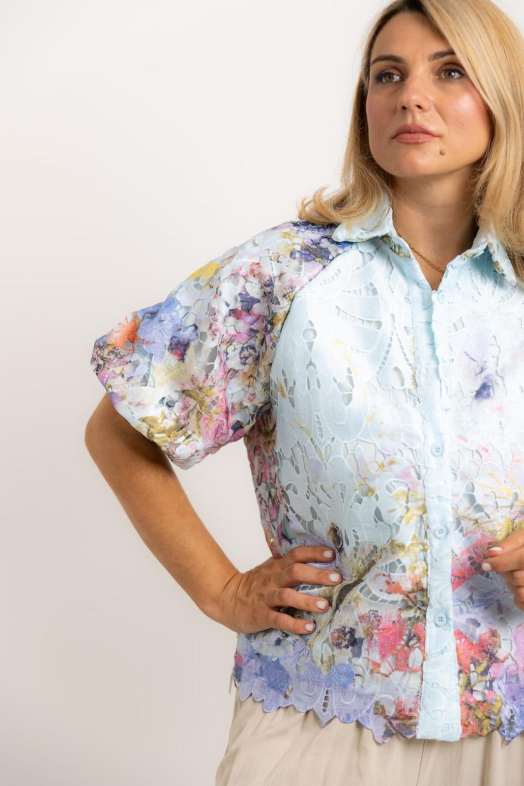 Cvjetna košulja s čipkom i puf rukavima S–XL - Image 3