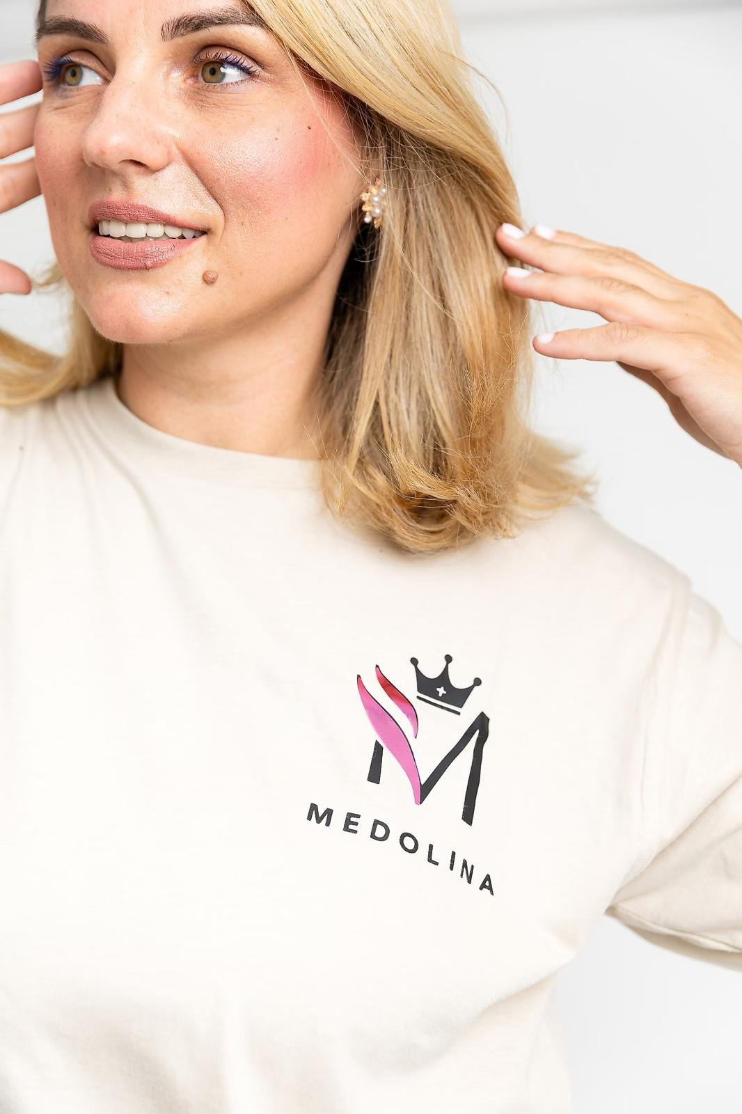 Medolina „Holy Beauty” majica - Image 3